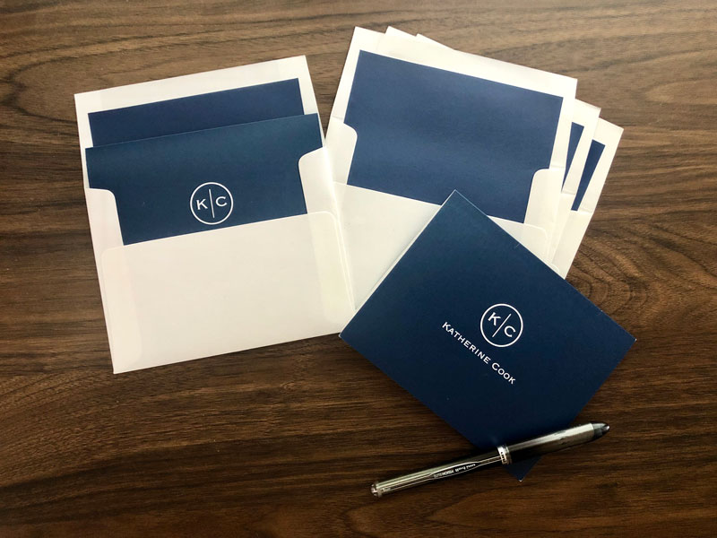 Navy Circle Initials Folded Note Cards